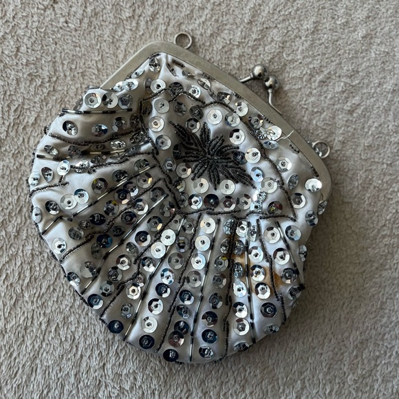 Vintage 1950s Sequin Beaded Clutch - Picture 5 of 14